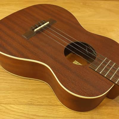 Kala KA-BE Bariton Ukulele image 16
