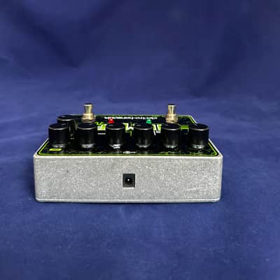 Electro-Harmonix Deluxe Bass Big Muff Pi Distortion / Sustainer 2012 - Present - Black / Green image 3