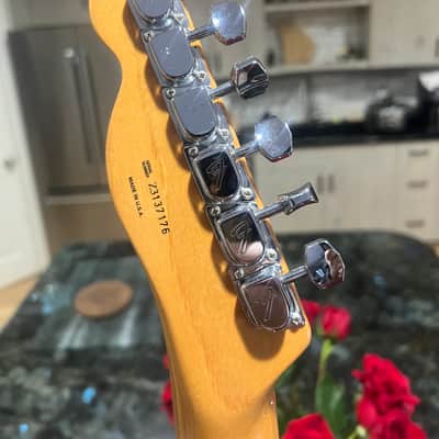 Fender '69 Vintage Thinline Telecaster FSR (Fender Special Run) 2003 cherry red image 3