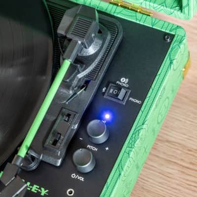 Crosley RSD Cruiser Plus Turntable - Wicked Movie Edition- 3-Speed Bluetooth- Elphaba Green image 10