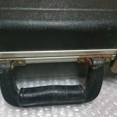 1982 FENDER BULLET BASS CASE Made in USA image 5