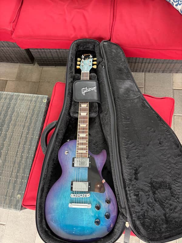 Gibson Les Paul Studio 2024 - Present - Blueberry Burst image 1