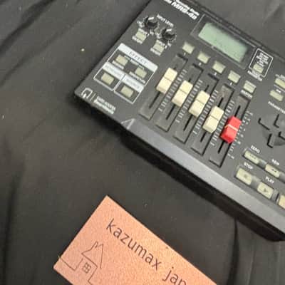 Immagine Zoom MRS-4B Mobile Recording Studio Digital Multitrack Recorder Tested - 5