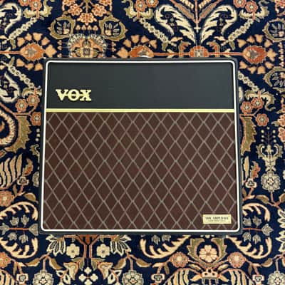 Vox AC15 HW R1 X Hand Wired 2 Channel Reverb 15 Watt 1x12"  Celestion Alnico Guitar Combo image 2