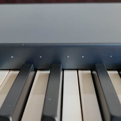 M-Audio Oxygen 88 MIDI Keyboard Controller Fully-Weighted Hammer-Action 88-keys image 5