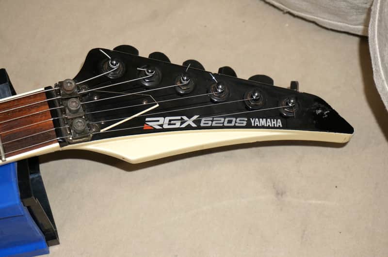 Yamaha RGX 620S rgx620s SuperStrat Electric Guitar 1980s Pearl