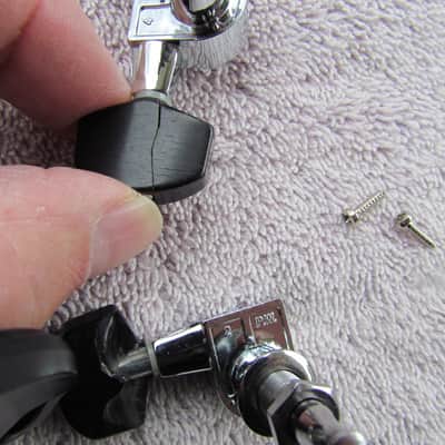 Larrivee Bass Side Tuners Need New Buttons Complete Tuner With Bushing Washer & Mounting Screw For Repair Or Parts image 3