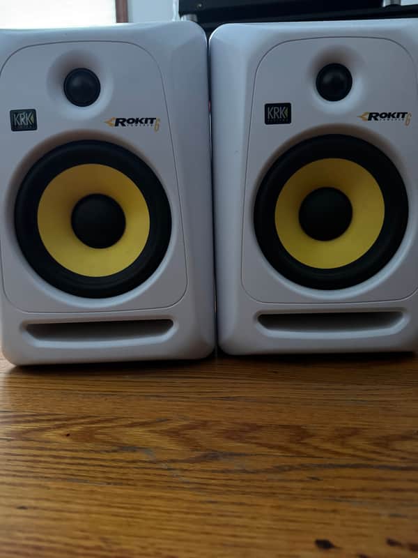 KRK RP-6 Rokit G3 2-Way 6" Active Studio Monitors (Pair) 2014 - 2018 - White image 1