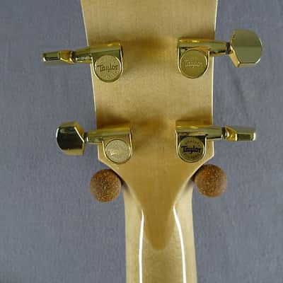 Taylor 618e Natural image 14