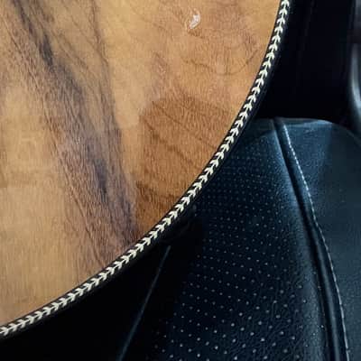 Breedlove Concert Myrtlewood Gloss Natural Concert Myrtlewood image 10