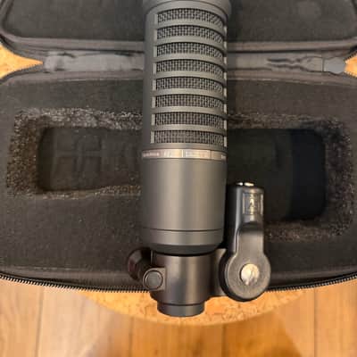 Electro-Voice RE20 Cardioid Dynamic Microphone 2021 - Present - Black image 3