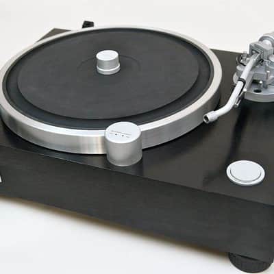 Yamaha GT-2000 Vintage LP Turntable in Near Mint Condition with Original Box image 3
