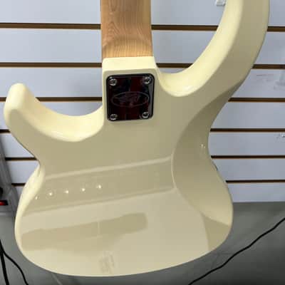 Peavey Milestone 4-String Electric Bass 2010s - Ivory image 7