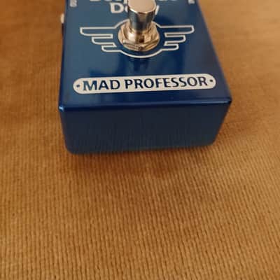 Mad Professor Deep Blue Delay PCB 2013 - Blue image 3