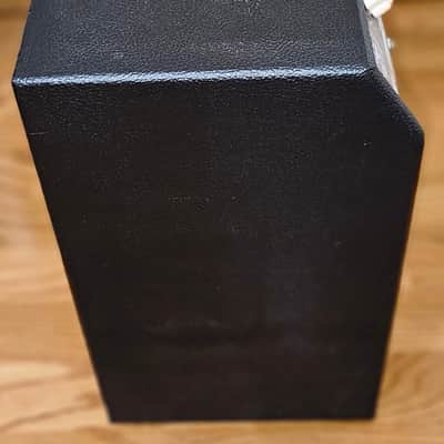 Fender-Regal R1160 Deluxe Style Tube Amp image 3