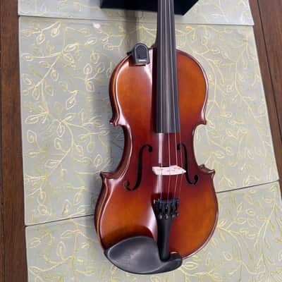 Knilling KVN1044 4/4 Violin.(Case)(Bow) image 2