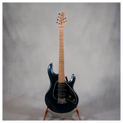 Music man Silhouette image 1