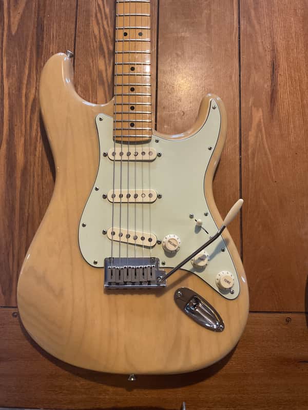 Fender American Professional Stratocaster with Roasted Maple Neck 2015 Natural