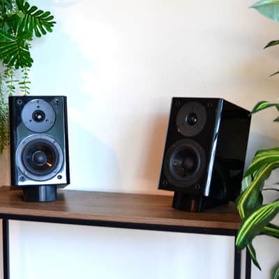 Yamaha NX-E700 2-Way Bookshelf Speakers Piano Black | Reverb