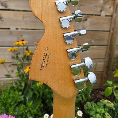 Squier Standard Series Stratocaster - EMG 81 image 12