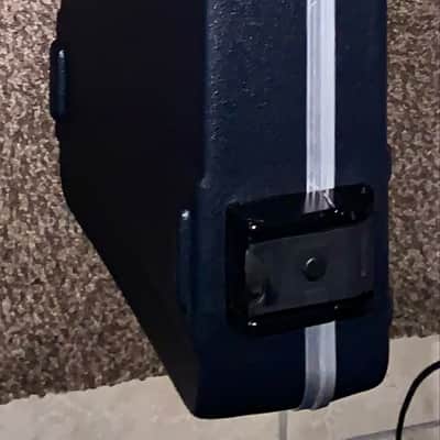 Skb Guitar hardshell case only for fender  precision or Jazz electric bass guitar image 4