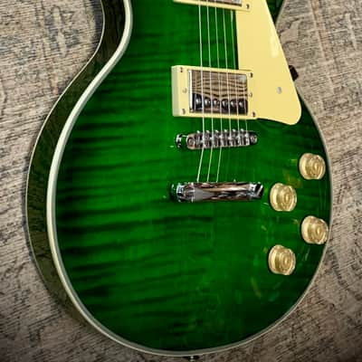 Rafferty Single cut 2023 - Green flame image 2