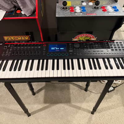 Roland FANTOM-06 61-Key Workstation Keyboard 2022 - Present - Black image 6