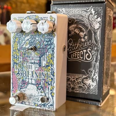 Matthews Effects The Botanist modulation pedal - w/box image 1
