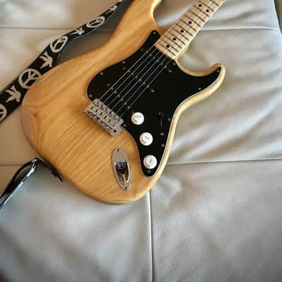 Immaculate Fender Stratocaster 1976 Natural image 17