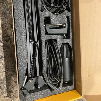 Maono Podcasting Microphone Kit AU-A04 image 2