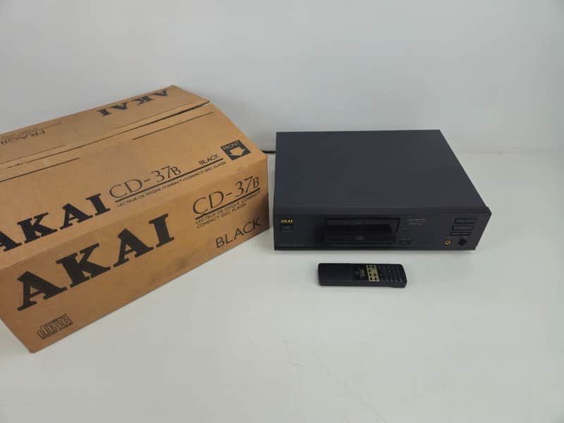 Akai - CD-37B - Compact Disc Player - With Remote image 1