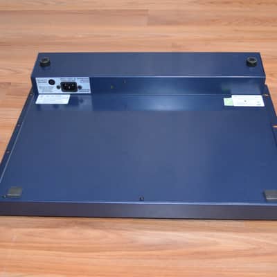 Soundcraft EPM12 12-Channel Mixer image 4