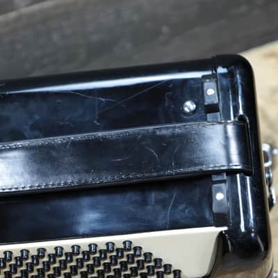 Titano Model Virtuoso 120-Bass 41-Key 11-Treble Switch Piano Accordion w/Case image 14