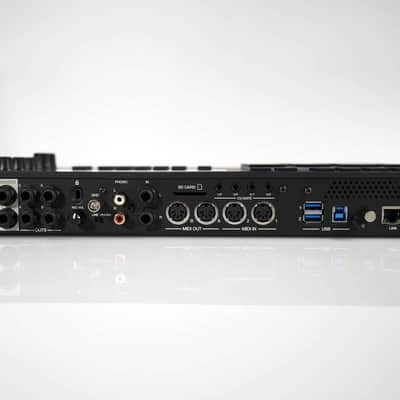 AKAI MPC LIVE II + 1TB SSD FULLY LOADED W/ VST'S, AKAI EXPANSION PACKS FOR SALE! image 9
