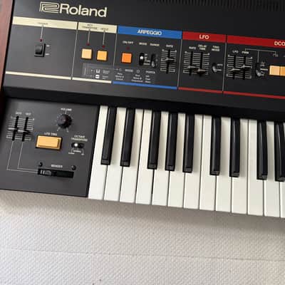Roland Juno-6 Synthesizer Tubbutec Midi