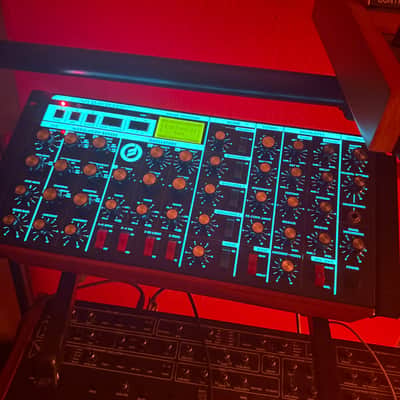 Moog Minimoog Voyager RME Rack Mount Edition Monophonic Synthesizer 2005 - 2015 - Black image 2