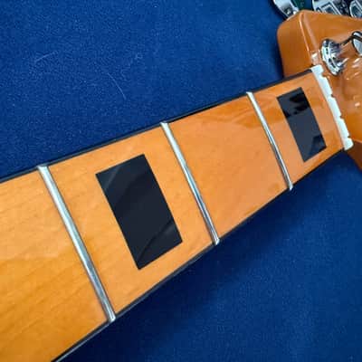 Squier Classic Vibe 70’s Precision Bass Neck image 2