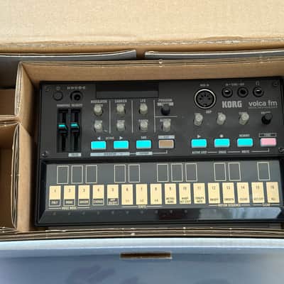 Korg Volca FM Digital FM Synthesizer/Sequencer 2016 - 2022 - Black image 2