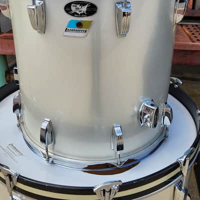 Ludwig 4pc Drum Kit - 12, 13, 16, 24 Silver Silk image 4