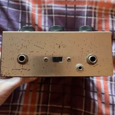 Electro-Harmonix Big Muff Pi V3 (Red & Black) 1977 - 1978 - Silver image 3