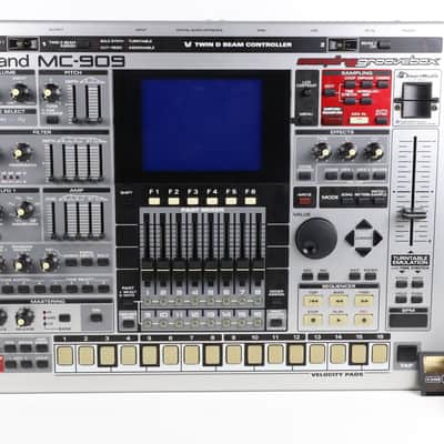 Roland MC-909 Sampling Groovebox Music Sampler Voltage Selectable W/DIMM 256MB