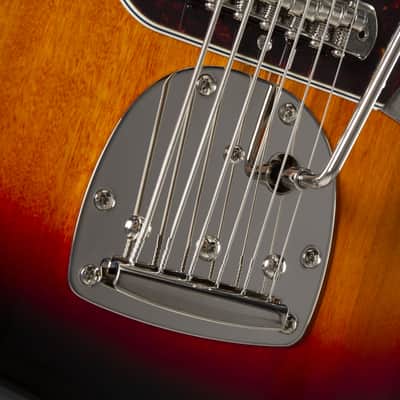 Squier Classic Vibe Bass VI (3-Colour Sunburst) - 6-String Electric Bass image 10