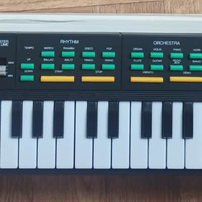 hing hon ek-001 keyboard 80’s Black , blue and red bottonswith white image 3