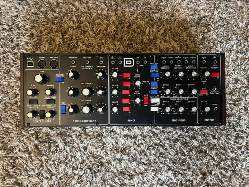 Behringer Model D Analog Synthesizer 2018 - Present - Black imagen 1