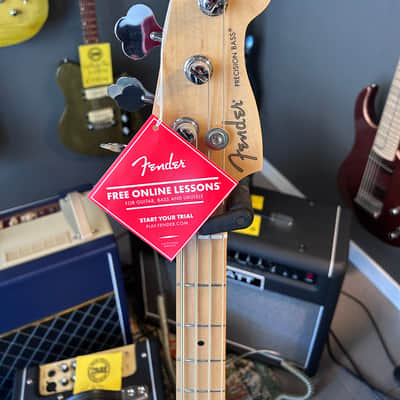 Fender Limited Edition Player Precision Bass - MN Ocean Turquoise image 4