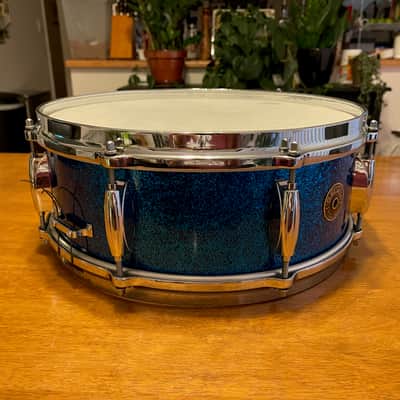Gretsch Renown 5.5x14 Snare (1962) Blue Sparkle image 15