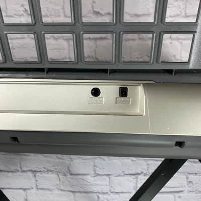 Yamaha PSR E313 61 Key Keyboard Electric Piano image 10