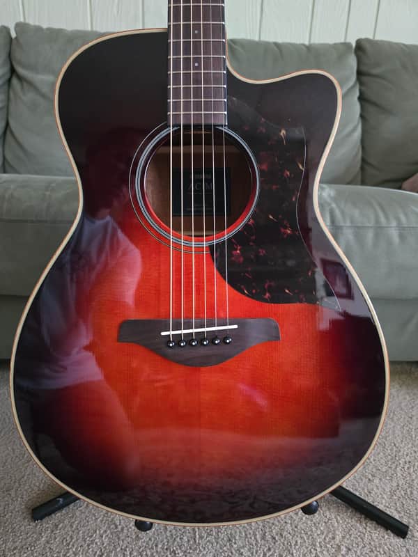 Yamaha AC1M-TBS Solid Sitka Spruce/Mahogany Concert Cutaway with Electronics