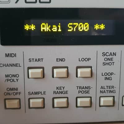 Custom OLED Display Upgrade for Akai VX90 / S700 (Plug & Play)