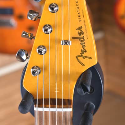 Fender Mexico '60s Stratocaster Lacquer Fiesta Red image 9